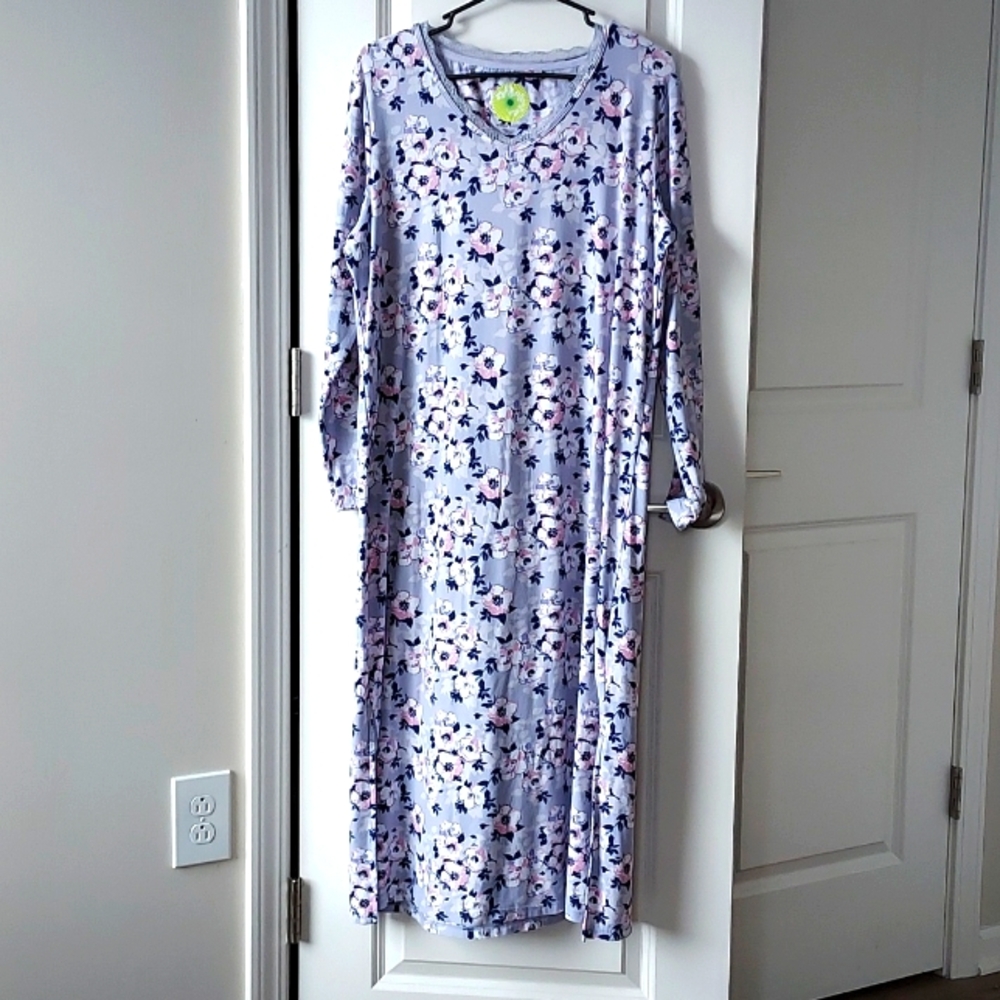 White Orchid long sleeve night gown small purple & white with flower print